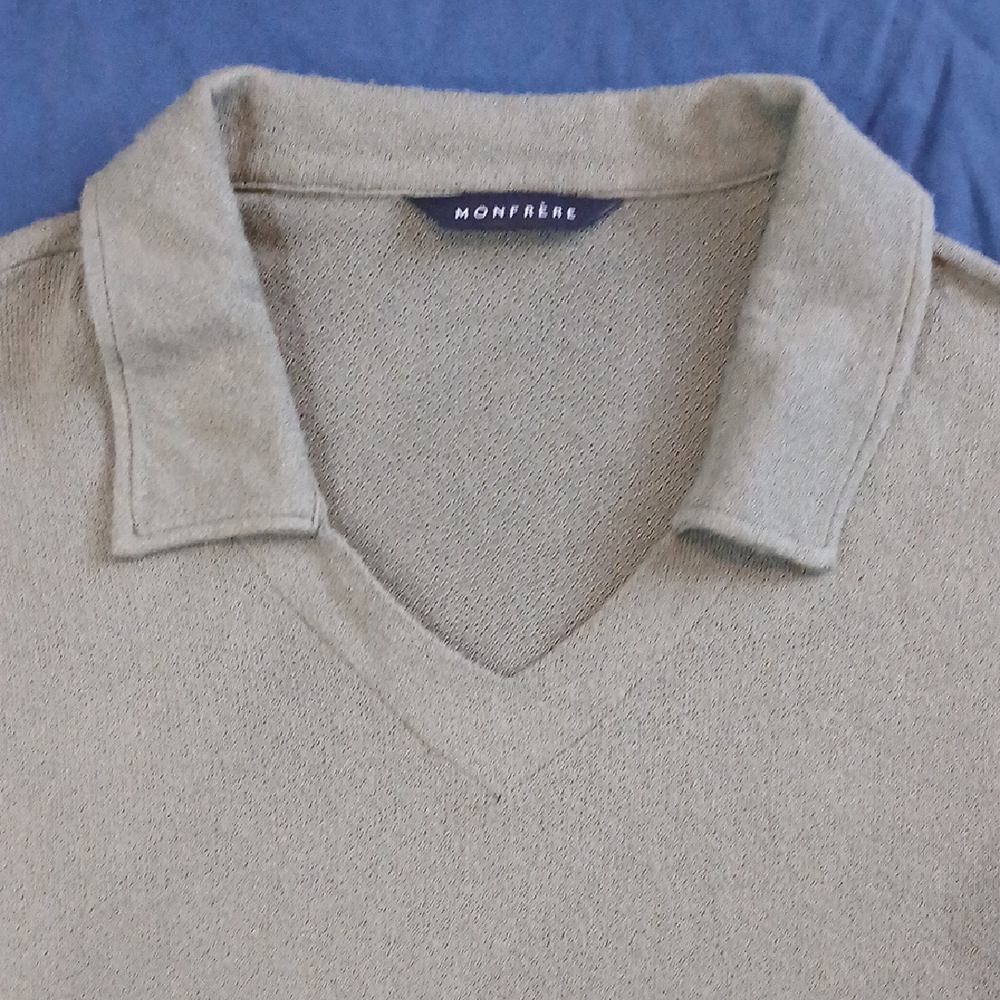 Monfrère Men's Tan V-Neck Sweater